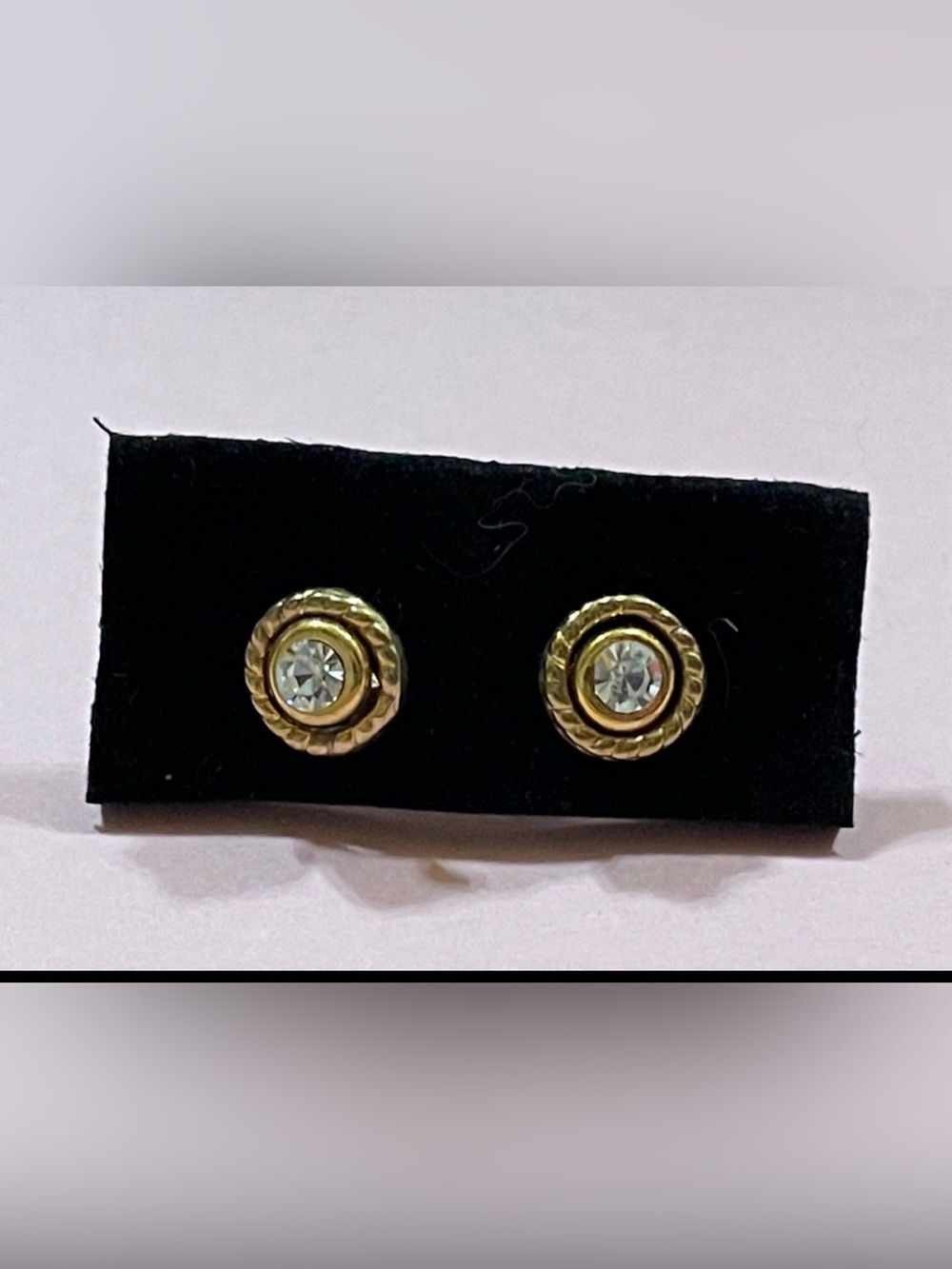 Vintage Gold Tone Stud  Pierced Earrings #9614 💎